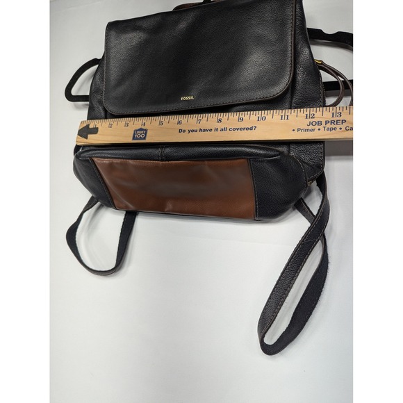 Fossil Leather Backpack Black Brown Flap Closure Adjustable Straps main image 6